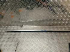 Молдинг на дверь Opel Astra J 2010 13259955 P10 A16XER, передний правый