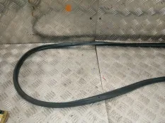 Уплотнитель двери Opel Astra J 2010 13259932 P10 A16XER, передний правый