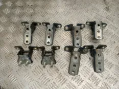 Петля двери Mitsubishi L200 2008 KB4T 4D56U