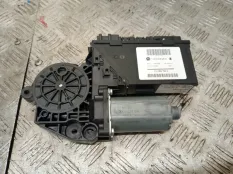 Мотор стеклоподъемника Volkswagen TOUAREG 2007 7L0959793D 7L6 BKS, передний правый