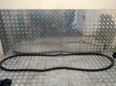 Уплотнитель двери Volkswagen TOUAREG 2007 7L0867365H 7L6 BKS, передний правый