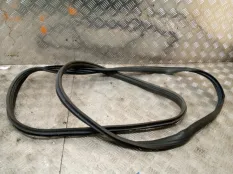 Уплотнитель двери Mercedes-Benz M-Class 2004 W163 113.965