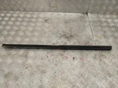 Молдинг на дверь Nissan Navara 2006 80821EB300 D40 YD25DDTI, передний правый