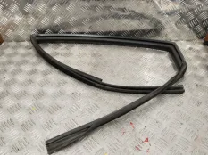 Молдинг на дверь Opel Antara 2013 96624286 C145 A22DM, задний левый