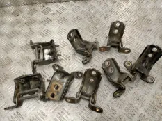 Петля двери Nissan Navara 2006 D40 YD25DDTI