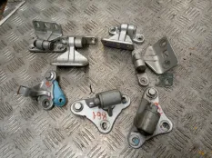 Петля двери Mercedes-Benz M-Class 2008 W164 642940