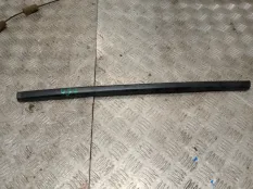 Молдинг на дверь Honda Civic 2007 72950SMGE01 5D R18A2, задний левый