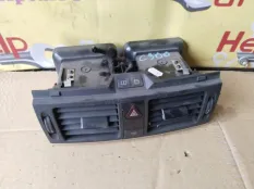 Дефлектор Mercedes-Benz C-class 2007 A20483041549116 W204 M272.947