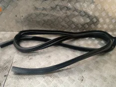 Уплотнитель двери Land Rover Range Rover 2013 LR034097 L405 448DT, передний правый