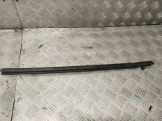 Молдинг на дверь Honda Civic 2007 72910SMGE01 5D R18A2, задний правый