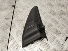 Уголок двери Land Rover Discovery 2006 631400076 L319 276DDT, передний правый