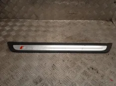 Накладка на порог AUDI Q5 2010 8R0853374 8RB CAHA, передняя правая