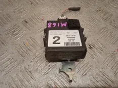 Блок управления дверьми Toyota Auris 2009 8974102130 ZRE152 2ZR-FAE