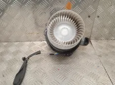 Мотор печки Toyota C-HR 2022 87103F4010 ZYX11R-AHXGBW 2ZR-FXE