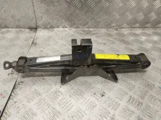 Домкрат Kia Sportage 2009 091101F000 JE D4EA