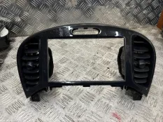 Дефлектор Nissan Juke 2012 682601KE0A YF15 HR16DE