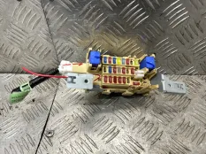 Блок предохранителей Nissan Juke 2012 243111HA0A YF15 HR16DE