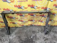 Рамка радиатора (часть) Toyota Auris 2009 5320102901 ZRE152 2ZR-FAE