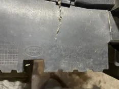 Дефлектор радиатора Land Rover Freelander 2010 LR000886 L359 224DT