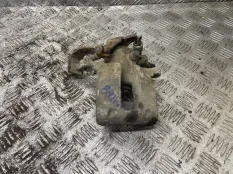 Суппорт Toyota Auris 2009 4783002100 ZRE152 2ZR-FAE, задний правый