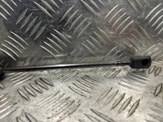 Амортизатор багажника Hyundai ix35 2012 817702Y000 LM D4FD, левый