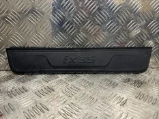Накладка на порог Hyundai ix35 2012 858732Y100 LM D4FD, передняя левая