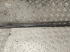 Молдинг на дверь Kia Sportage 2010 822101F000WK JE D4EA, передний левый