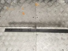 Молдинг на дверь Land Rover Range Rover 2004 CGE000250 L322 M62B44, передний левый