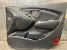 Обшивка двери Hyundai ix35 2012 823022Y2409P LM D4FD, передняя правая