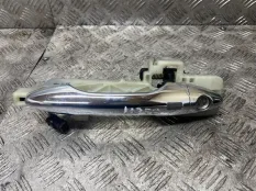 Ручка двери внешняя Hyundai ix35 2012 826512S720 LM D4FD, передняя правая