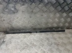 Молдинг на дверь Land Rover Freelander 2007 LR001737 L359 224DT, задний правый