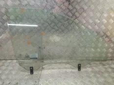 Стекло двери Kia Sportage 2010 824200Z000A JE D4EA, переднее правое