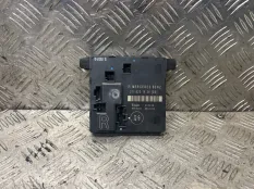 Блок управления дверьми Mercedes-Benz E240 2006 A2118201626 W211 M112913, задний правый