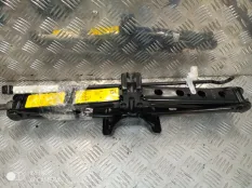 Домкрат Land Rover Range Rover 2013 LR034903 L405 448DT