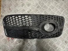 Решетка радиатора AUDI Q5 2010 8R0807682E 8RB CAHA, правая