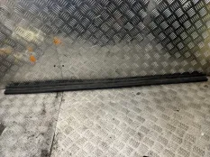 Уплотнительная резинка AUDI Q5 2010 8RB CAHA