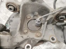 Ступица Toyota C-HR 2022 42304F4031 ZYX11R-AHXGBW 2ZR-FXE, задняя правая