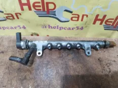 Рампа топливная AUDI Q5 2010 03L130089A 8RB CAHA