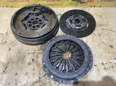 Маховик Land Rover Discovery Sport 2014 415061310 L550 224DT