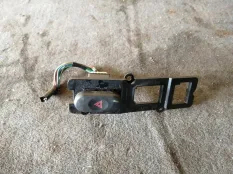 Кнопка аварийной остановки Mitsubishi Pajero Sport 2006 MR117578 K94 4D56