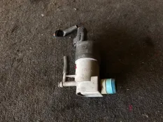 Насос омывателя стекла Nissan Navara 2006 9641553880 D40 YD25DDTI