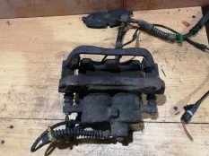 Суппорт Land Rover Range Rover Sport 2005 LR010394 L320 276DDT, передний левый