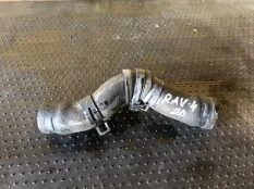 Патрубок системы охлаждения Toyota RAV4 2005 1657127080 ACA20 1CDFTV