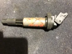 Катушка зажигания BMW 745i 2004 12138657273 E65 N62B44