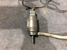 Насос омывателя стекла Land Rover Range Rover 2003 67128377612 L322 M57D30