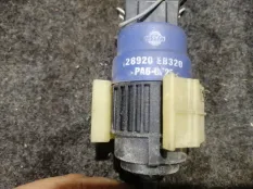 Насос омывателя фар Nissan Navara 2008 28920EB320 D40 YD25DDTI