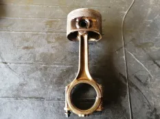 Шатун Audi a6 06A198401 C5 APR