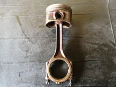 Шатун Audi a6 06A198401 C5 APR