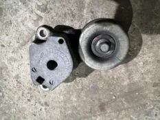 Ролик натяжной Mitsubishi L200 2006 1145A020 KB4T 4D56U