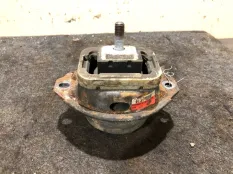 Подушка двигателя Land Rover Discovery 2006 KKB500441G L319 276DDT